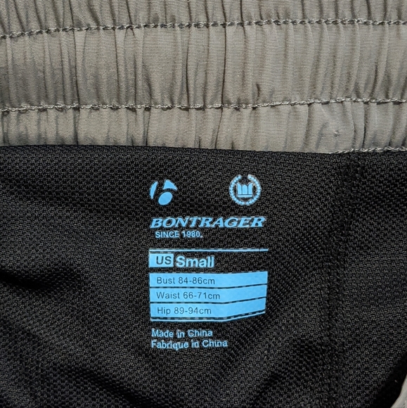 Women's Bontrager Gray Dual Sport Cycling Short MTB Padding Size Small - Picture 6 of 17